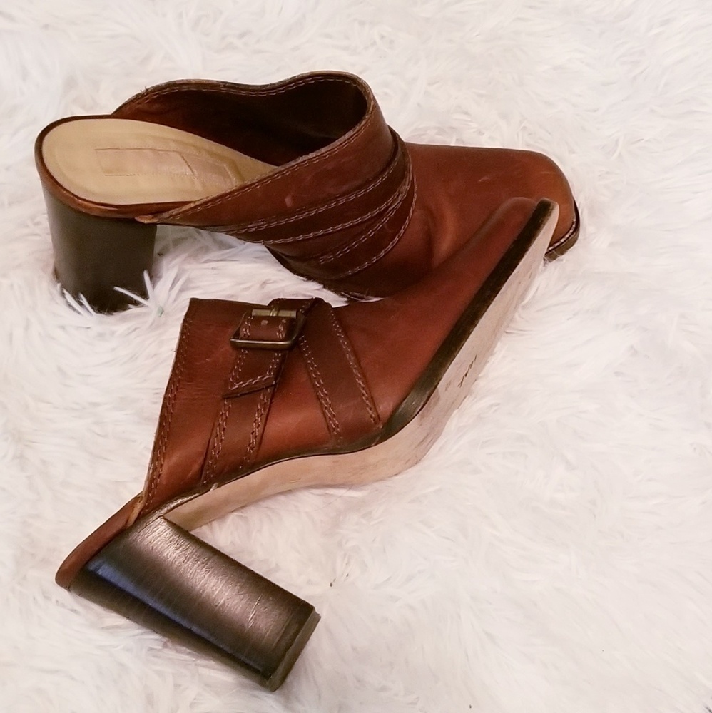 Michael Kors Mule Clog In Size 7.5! - image 3